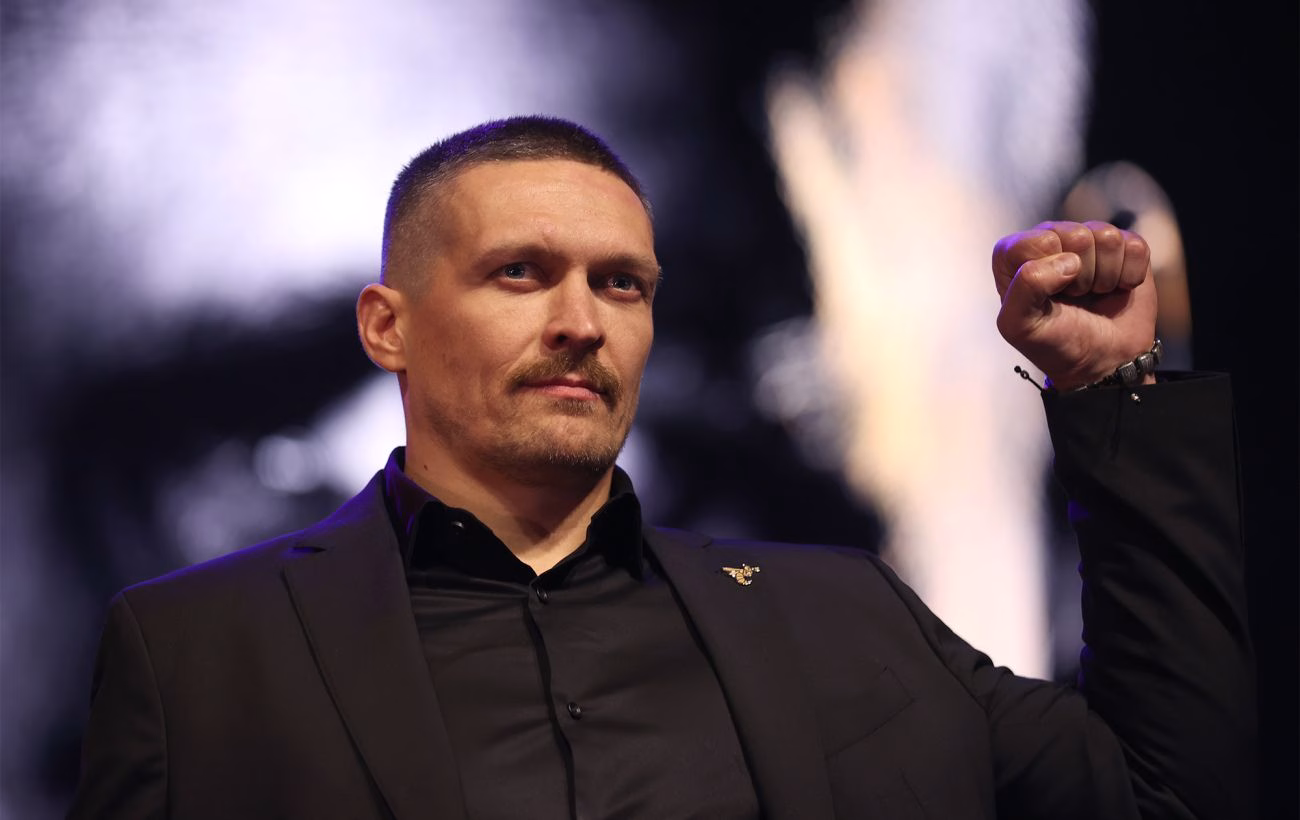 Тріумфальне повернення: як Україна зустрічала Усика після перемоги над Дюбуа (відео)