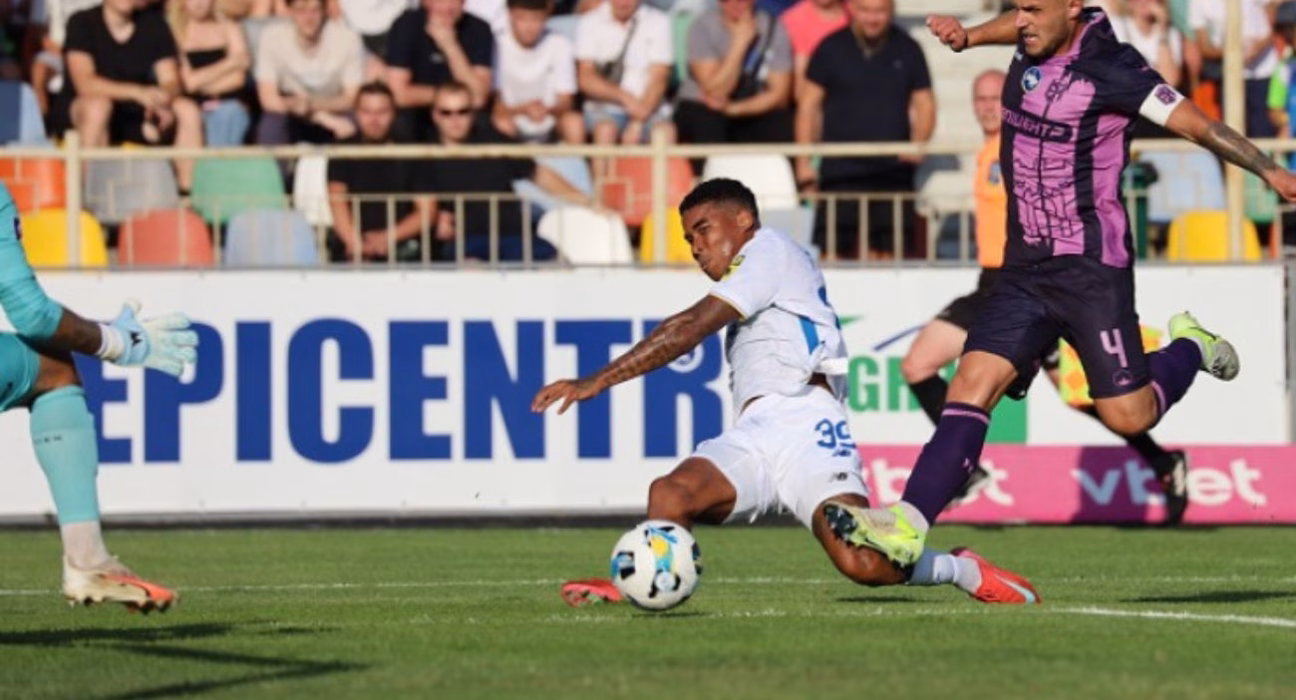 «Динамо» домінує над «Епіцентром» і займає лідируючу позицію в УПЛ (відео)