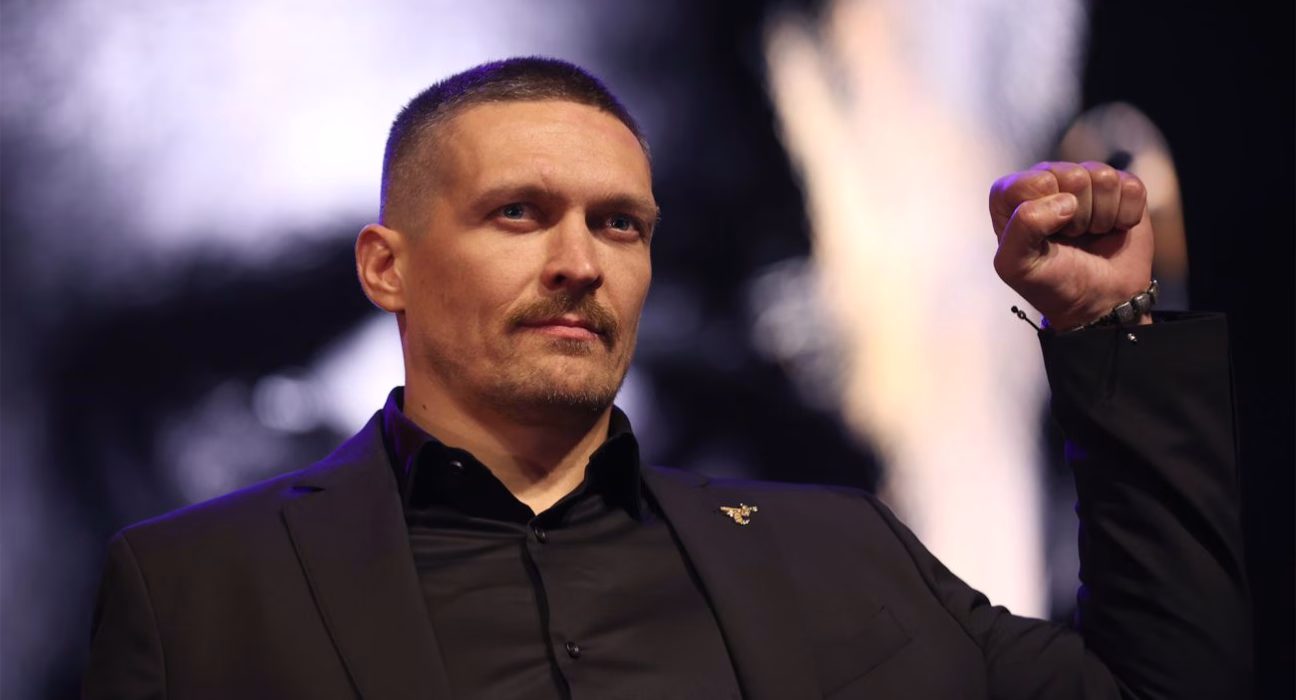 Усик зробив паузу після сутички з Дюбуа: майбутнє титулу WBO та вибір наступного суперника