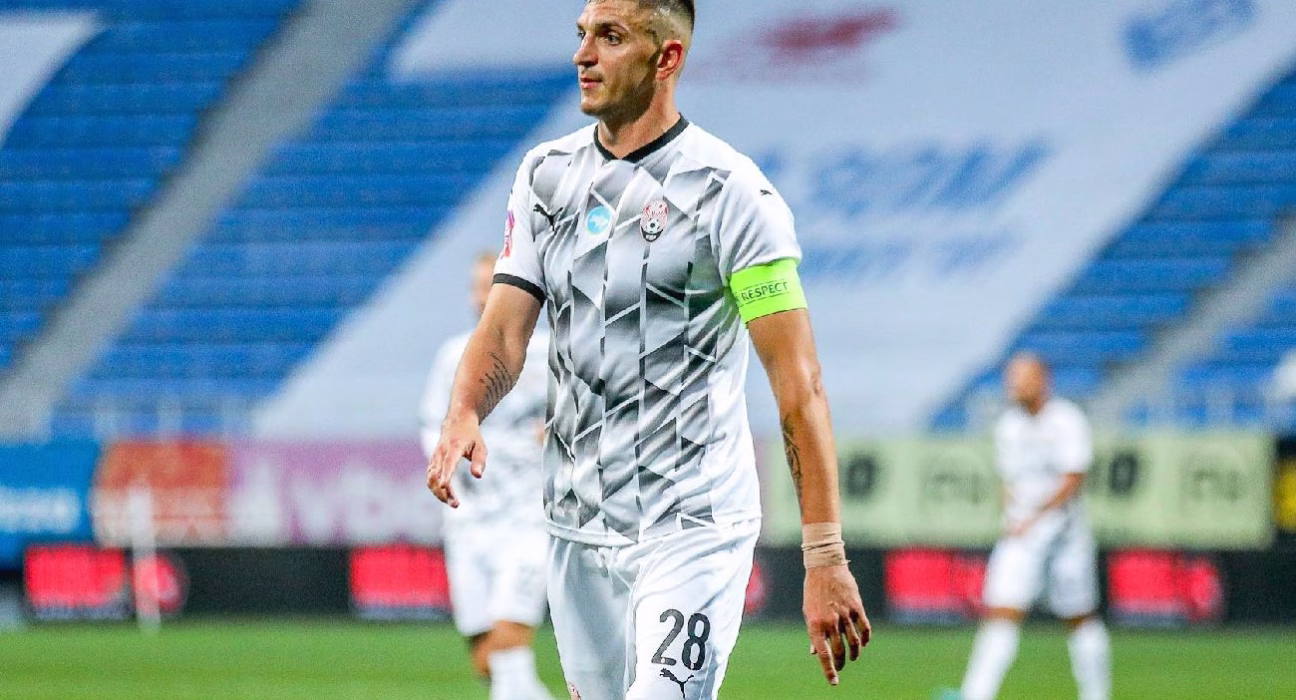 Футболісти "Шахтаря" залишилися поза символічною збірною 3-го туру УПЛ.