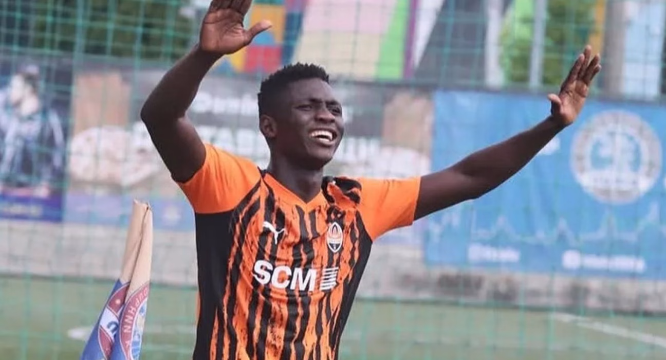 Феноменальний нападник "Шахтаря" встановив рекорд з 6 голами проти "Карпат": аналіз тріумфу (відео)