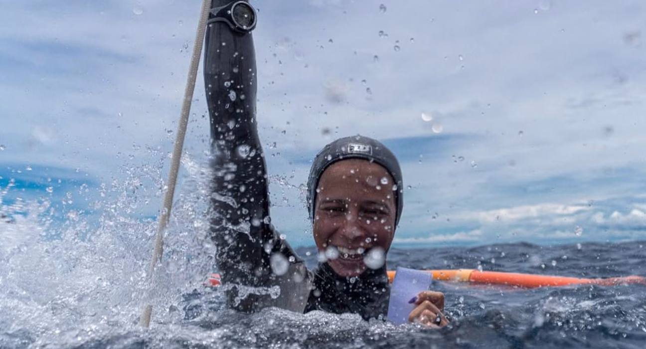 Українка Жаркова встановила світовий рекорд, здобувши титул чемпіонки світу-2025 з фрідайвінгу: 113 метрів вглиб океану.