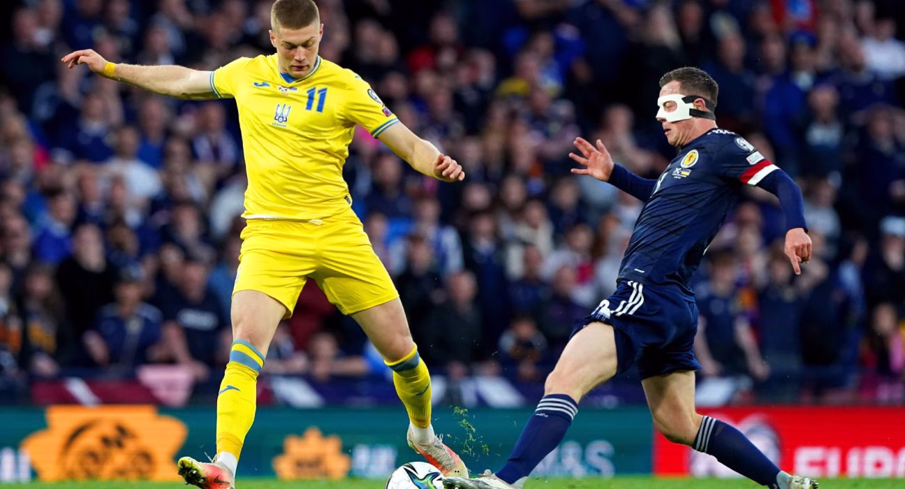 Унікальні перспективи "синьо-жовтих": чи зможе Довбик вразити ворота у матчі Україна - Франція?