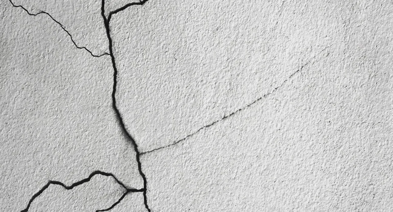 Чому тріскає бетон